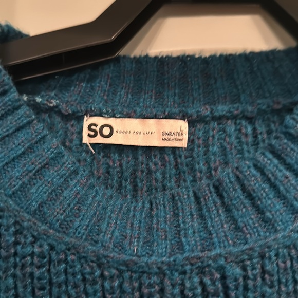 Sweater - Picture 2 of 3